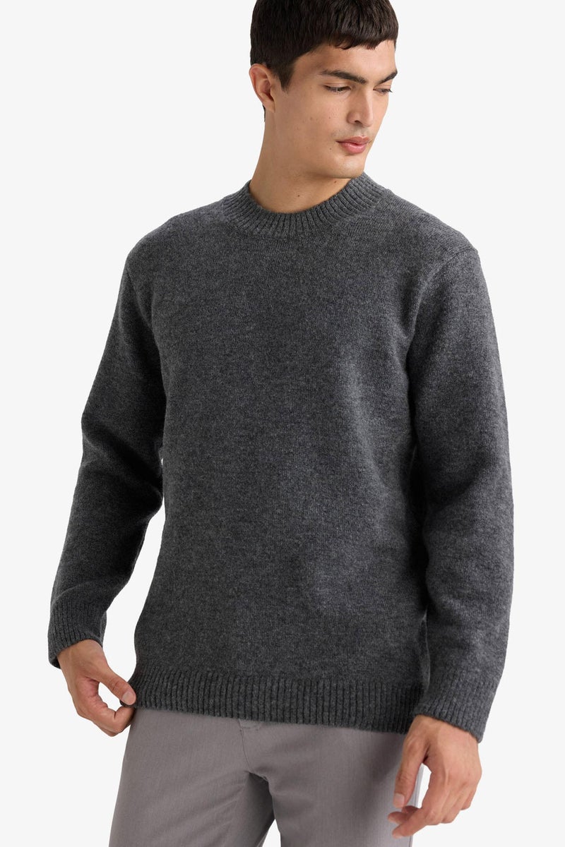 DeFacto Grey Man Relax Fit Crew Neck Knit Pullover Casual - Image 4